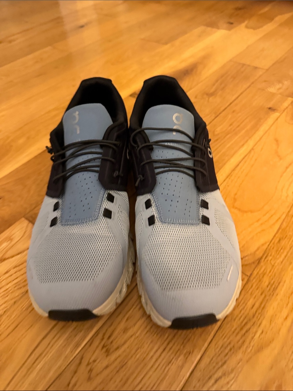 On Running Men’s Athletic Shoes in Light Blue and navy - Picture 4 of 7
